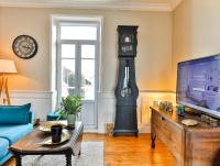 Televízia a/alebo spoločenská miestnosť v ubytovaní Chaleureux logement-centre ville-proche gare-plage