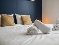 Posteľ alebo postele v izbe v ubytovaní Chaleureux logement-centre ville-proche gare-plage