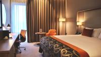 Clayton Hotel Birminghamにあるベッド