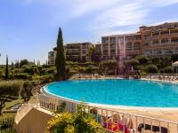 Basen w obiekcie Appartement 2 Pièces avec Piscine et Parking - FR-1-504-663 lub w pobliżu