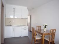 Kuchyňa alebo kuchynka v ubytovaní APARTMENTS KING 2