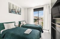 Postel nebo postele na pokoji v ubytování Luxury Apartment Agnieto - The View Fuengirola