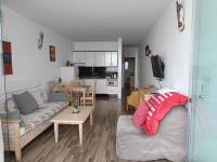 Kuchyň nebo kuchyňský kout v ubytování Azahara Beach 405