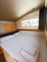 Posteľ alebo postele v izbe v ubytovaní Casa Flotante en el Puerto de Vigo - Different Charter