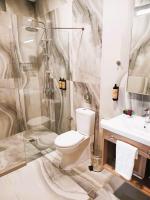 Koupelna v ubytování Evelin Deluxe House