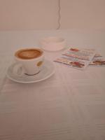 Příslušenství pro přípravu čaje a kávy v ubytování Apartmani Kovačević MKM Banja Vrujci