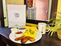 Jídlo v hotelu nebo okolí