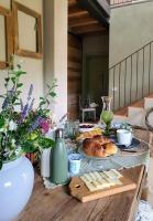 Jedlo v ubytovaní bed & breakfast alebo blízkom okolí