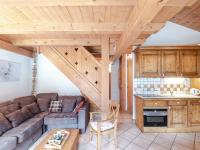 Posedenie v ubytovaní Chalet duplex 3* avec WiFi, parking et animaux acceptés à Chamonix - FR-1-343-171