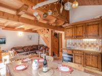 Posedenie v ubytovaní Chalet duplex 3* avec WiFi, parking et animaux acceptés à Chamonix - FR-1-343-171