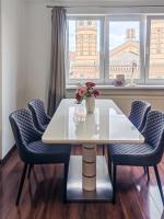 Posedenie v ubytovaní Breathless panorama Synagogue elegant attic FREE PARKING RESERVATION NEEDED