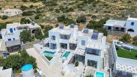 Bazén v ubytovaní White Villas Paros alebo v jeho blízkosti