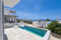 Bazén v ubytovaní White Villas Paros alebo v jeho blízkosti