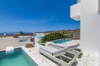 Bazén v ubytovaní White Villas Paros alebo v jeho blízkosti