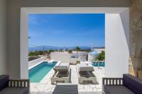 Bazén v ubytovaní White Villas Paros alebo v jeho blízkosti