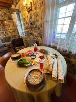 Afbeelding uit fotogalerij van Native Hatis Mount Eco Resort in Hatis