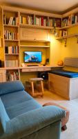 Knihovna v apartmánu