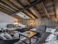 Posedenie v ubytovaní Chalet élégant à Courchevel Le Praz avec spa, cheminée et services inclus - FR-1-568-35