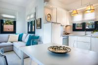 Kuchyň nebo kuchyňský kout v ubytování Seirios Luxury Villa