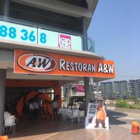 Un certificado, premio, letrero u otro documento en CyberLux Escape I Netflix I WiFi I Kanvas Soho