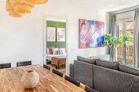 Posezení v ubytování Big apartment for 15 in the heart of Eixample