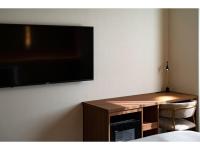 The OneFive Terrace Fukuoka - Vacation STAY 33419vにあるテレビまたはエンターテインメントセンター