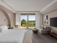 Ein Bett oder Betten in einem Zimmer der Unterkunft Rixos The Palm Hotel &amp; Suites - Ultra All Inclusive