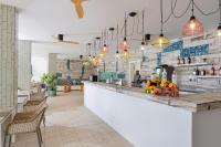 Reštaurácia alebo iné gastronomické zariadenie v ubytovaní MarSenses Puerto Pollensa Hotel & Spa Adults Only
