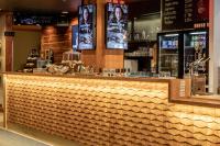 Lounge nebo bar v ubytování Scandic Rukahovi