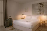 Posteľ alebo postele v izbe v ubytovaní Paseo de Gracia Hotel, Sonder by Marriott Bonvoy