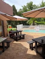 Πισίνα στο ή κοντά στο Leach Lodge