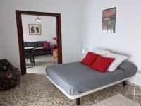 Posteľ alebo postele v izbe v ubytovaní Allo Apartments Plaza Arenal Centro 2 Habitaciones