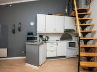 Kuchyň nebo kuchyňský kout v ubytování 6 person holiday home in Ringkøbing