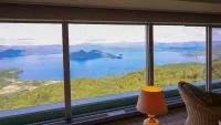 Lake Toya Hotel Guide 2026: 16 Toyako Onsen Hotels, Lake-View Rooms, Sky Open-Air Baths and Fireworks from Your Room