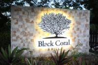 Un certificado, premio, letrero u otro documento en Plantation Island Resort