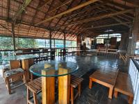 Εστιατόριο ή άλλο μέρος για φαγητό στο The Palmyrah Tenements