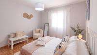 Postel nebo postele na pokoji v ubytování Villa Vista Velez-Malaga by Ruralidays