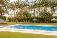 The swimming pool at or close to Studio Torresol