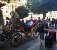Hostia v ubytovaní Massimo Plaza Hotel