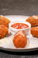 Jídlo v hotelu nebo okolí