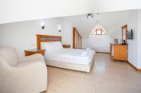 Postel nebo postele na pokoji v ubytování Datca Kilic Hotel