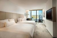 The Westin Brisbaneにあるベッド