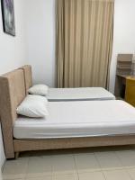 Postel nebo postele na pokoji v ubytování Lafayette Private 2-Bedroom Apartment
