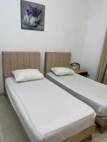 Postel nebo postele na pokoji v ubytování Lafayette Private 2-Bedroom Apartment
