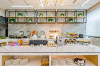 Jídlo v hotelu nebo okolí