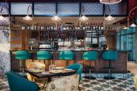 Nápoje v ubytování Mövenpick Hotel Jumeirah Lakes Towers Dubai