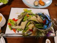 Jídlo v motelu nebo okolí