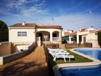 Bazén v ubytování Villa avec piscine privée et proche de la plage, idéale pour familles et amis - Costa Dorada, Espagne - ES-221-6 nebo v jeho okolí
