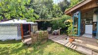 Ogród w obiekcie La Yourte du Jardin Caché