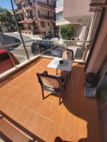 A balcony or terrace at Guest House Skalite